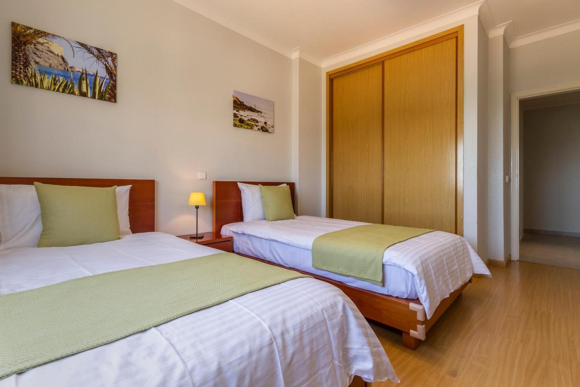 The Hoffy Beach Apartment Lagos Extérieur photo