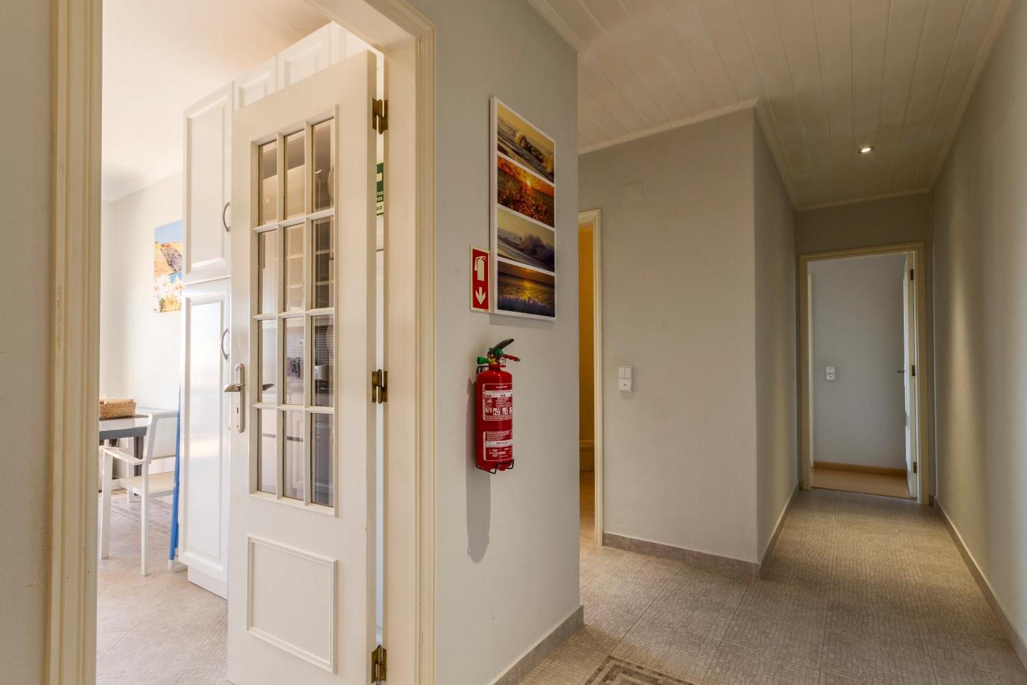 The Hoffy Beach Apartment Lagos Extérieur photo