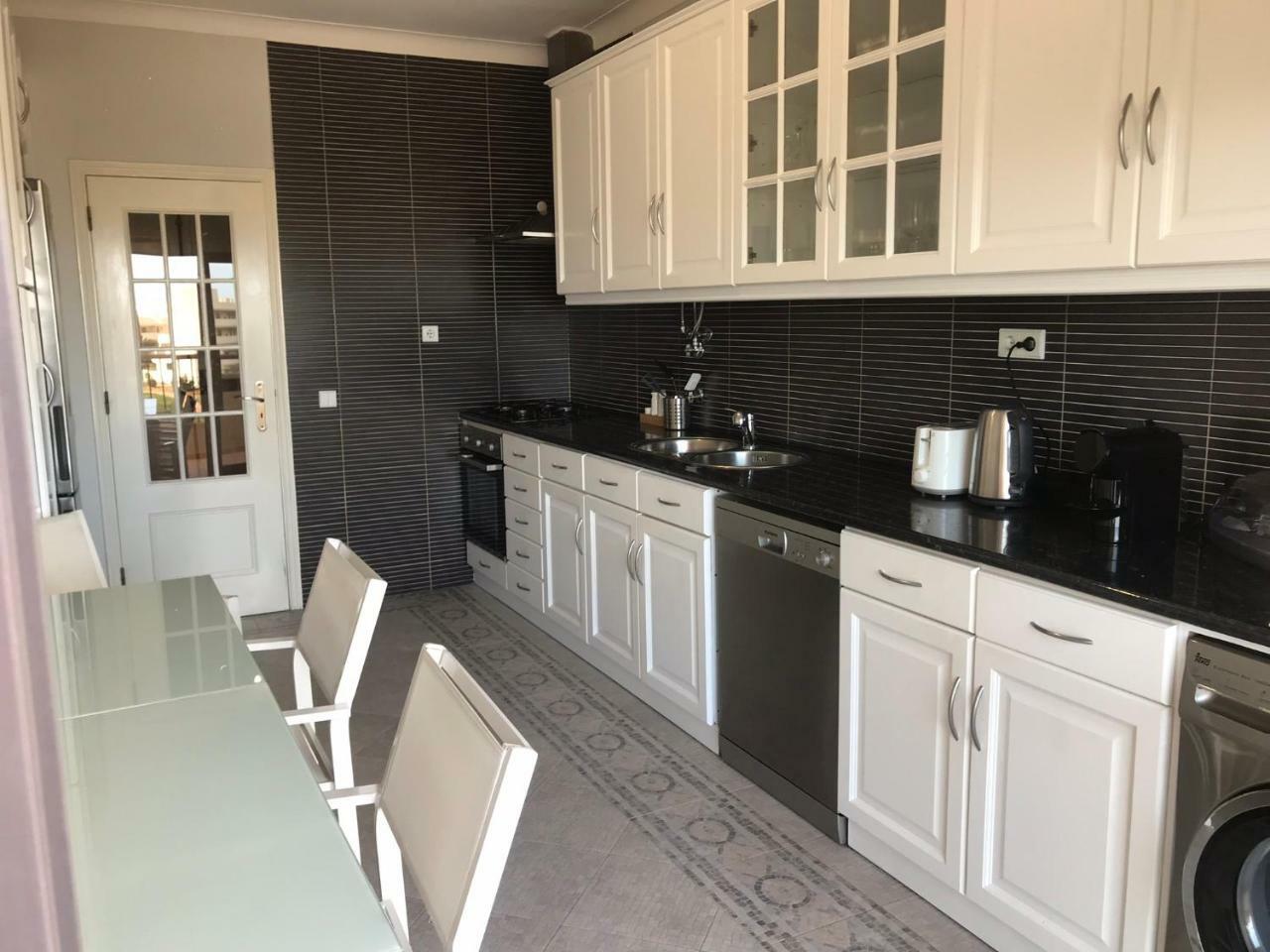 The Hoffy Beach Apartment Lagos Extérieur photo